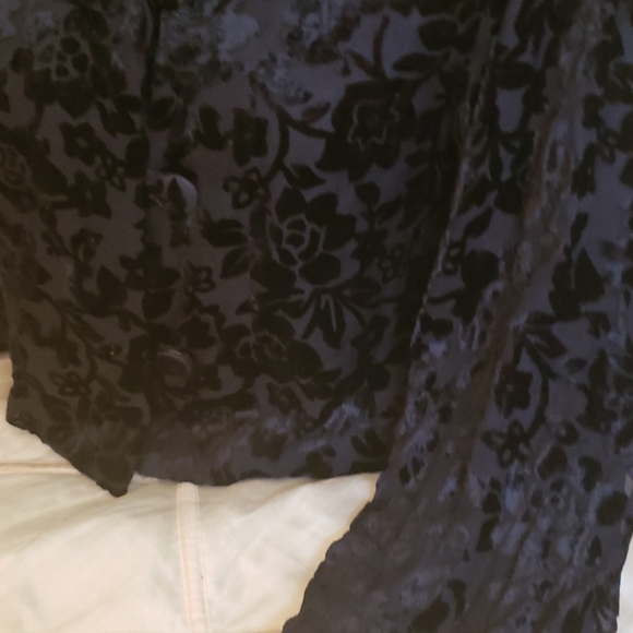 Top - Picture 3 of 6